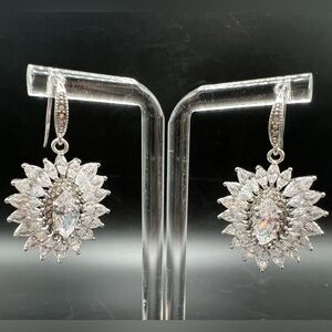 CAROLEE NEW YORK SILVER TONE CLUSTER DROP EARRINGS